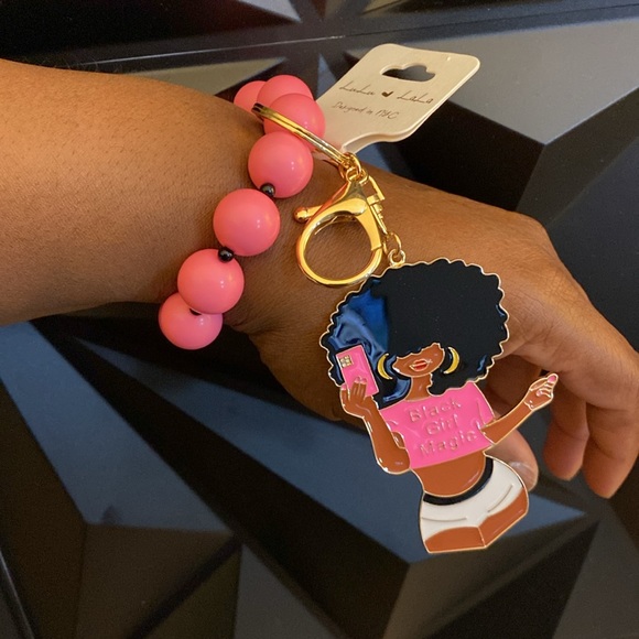 Black Girl Magic Beaded Keychain - Picture 4 of 6